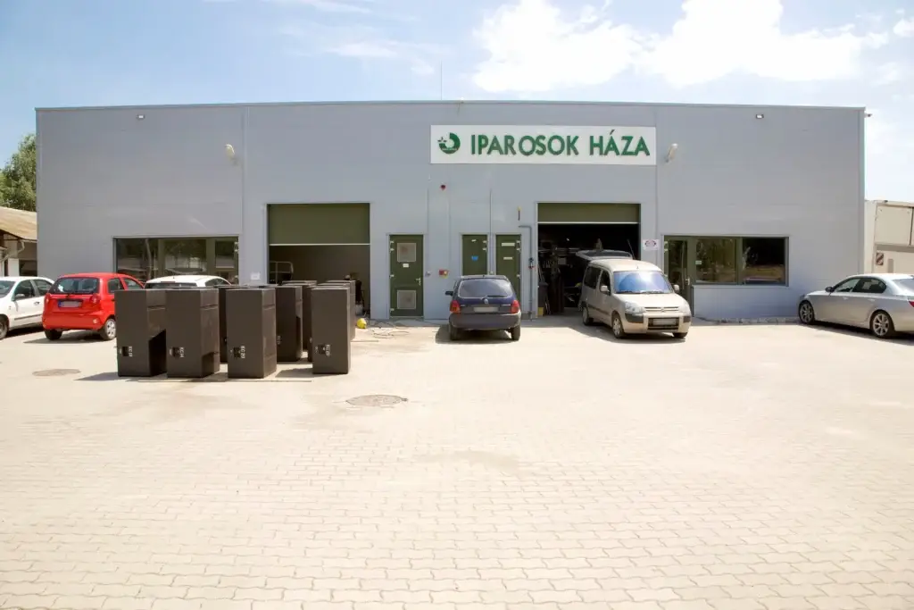 Pi Logisztikai Center